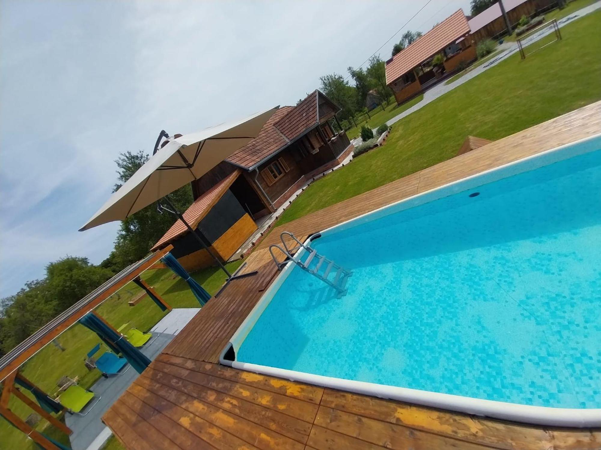 Kuca Za Odmor Jopi I Mare Villa Topuszka Kültér fotó